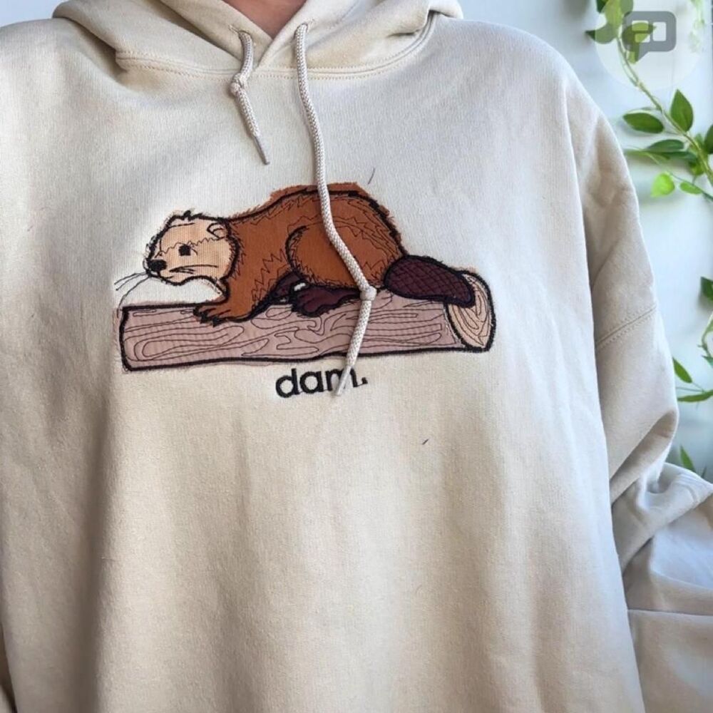 NWT tan patchwork beaver dam embroidered fleece hoodie
